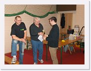 HPIM5473 * Pokalübergabe an den Erstplatzierten Steven Vogel * 2592 x 1936 * (2.47MB)