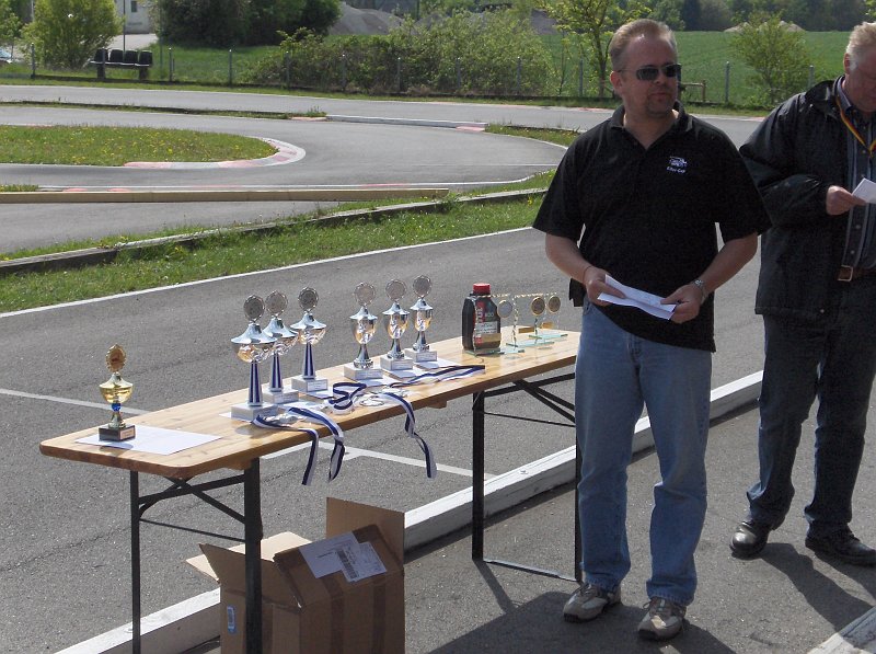 HPIM9984.JPG - Der Herr über die Pokale