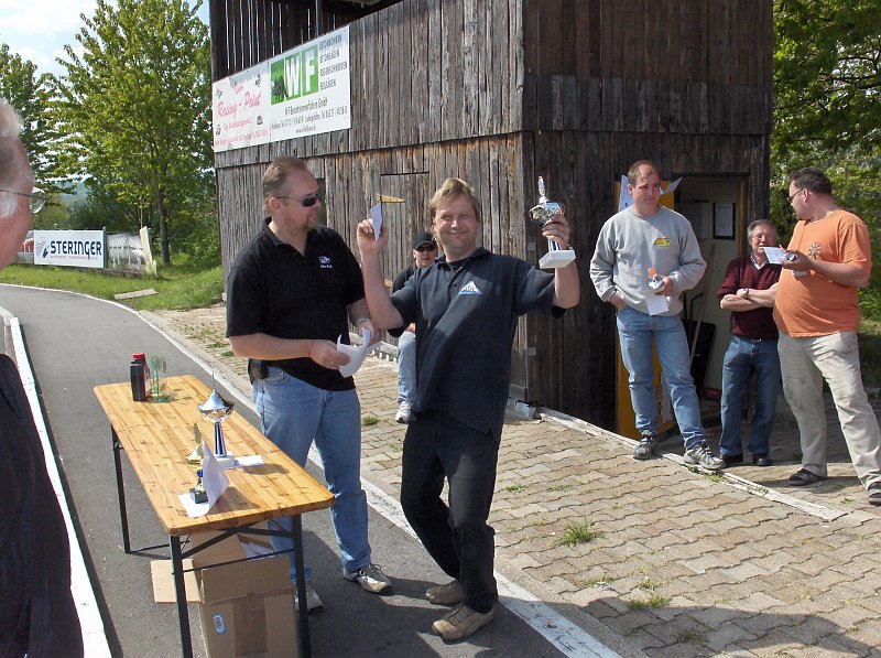 HPIM9992.JPG - UP freut sich über den 2. PLatz