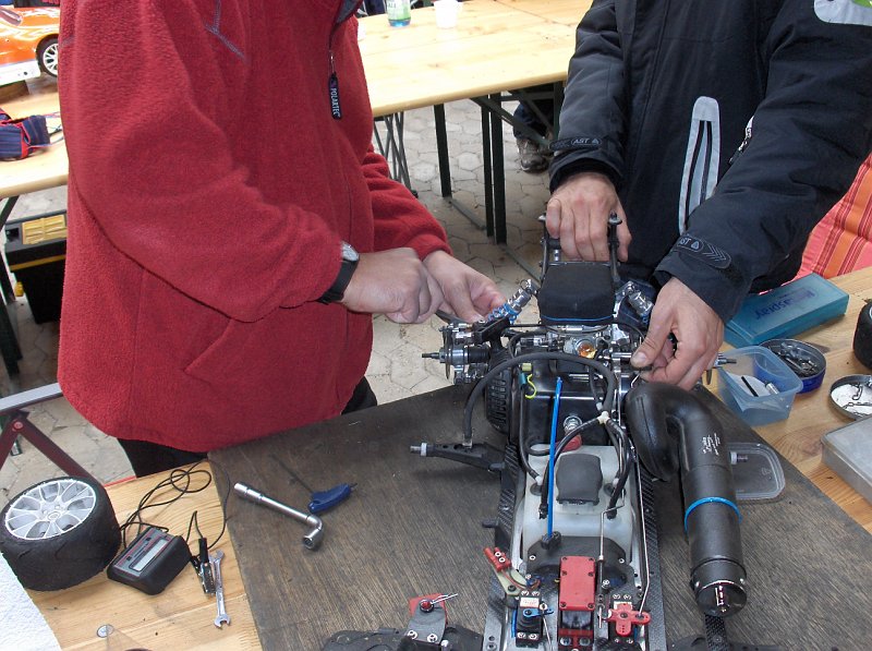 HPIM1360.JPG - Socken überm Luftfilter