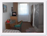 HPIM3827 * Einzelzimmer im Felsenkeller * 2592 x 1936 * (1.87MB)