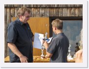 HPIM8208 * Großer Pokal für Michael Hauser. Mit 99 Runden im Finale Fun&Drive wäre er 8ter im Finale Tourenwagen geworden. * 2592 x 1936 * (1.88MB)