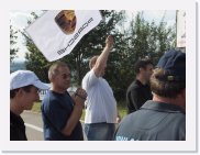 HPIM8215 * Die Porsche Fahne weht über Asbach * 2592 x 1936 * (2.03MB)