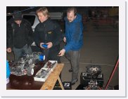 HPIM5986 * Uwe Pauly wird mit einem Schraubenzieher bedroht * 2592 x 1936 * (2.28MB)