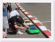 HPIM7159 * Babbes tankt Stevens Boliden  in der Vorbereitungszeit nach * 2592 x 1936 * (1.93MB)