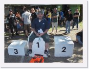 HPIM7234 * CD sitzt auf seiner Krone * 2592 x 1936 * (2.27MB)