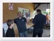 HPIM8383 * Pokal und Scheck für CD * 2592 x 1936 * (1.98MB)